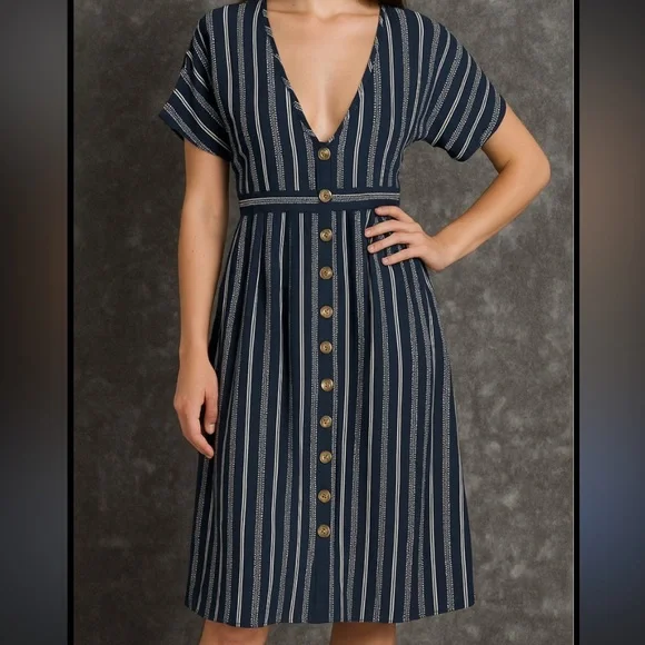 Charlotte Russe Blue & White Vertically Striped Button-Up Dress W/ Waist Tie. S. - Picture 11 of 14